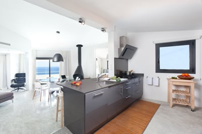 Luxury Villa Photo #18