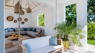 Outdoor Lounge Area