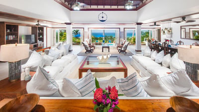 Luxury Villa Photo #5