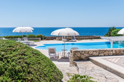 Luxury Villa Photo #6