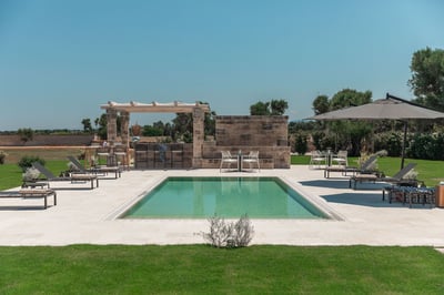 Luxury Villa Photo #5