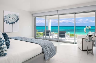 Luxury Villa Photo #25