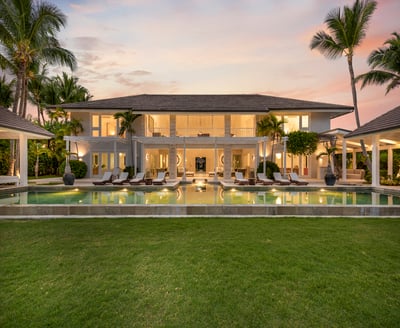 Luxury Villa Photo #2