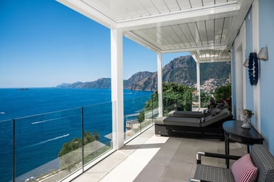 Luxury Villa Photo #28