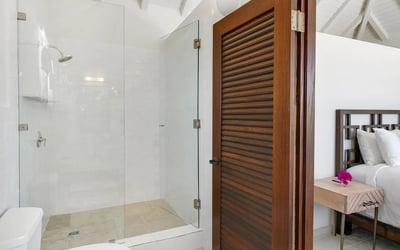 Luxury Villa Photo #30