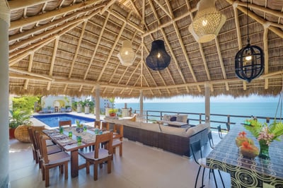 Luxury Villa Photo #8