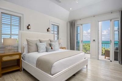 Luxury Villa Photo #39