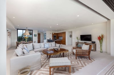 Luxury Villa Photo #8