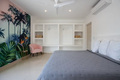 Luxury Villa Photo #43
