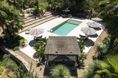Luxury Villa Photo #6