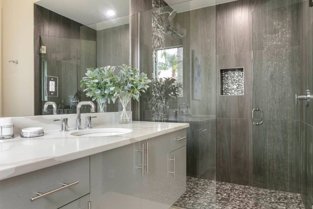 Contemporary Elegance Estate