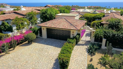 Luxury Villa Photo #65