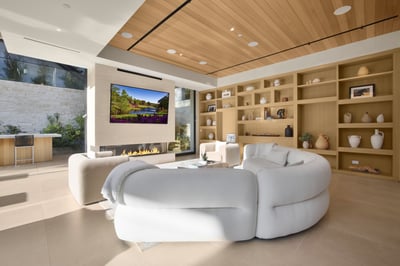 Luxury Villa Photo #35