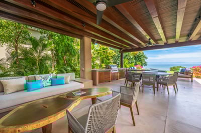 Luxury Villa Photo #24