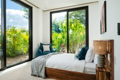 Luxury Villa Photo #38