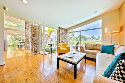 Luxury Villa Photo #40
