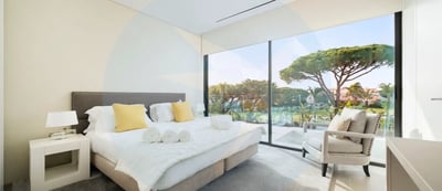 Luxury Villa Photo #24