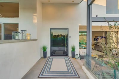 Luxury Villa Photo #16
