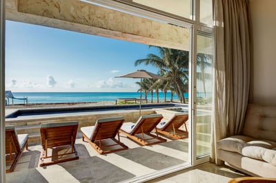 Luxury Villa Photo #9
