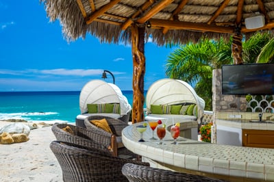 Luxury Villa Photo #7