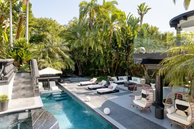Luxury Villa Photo #6