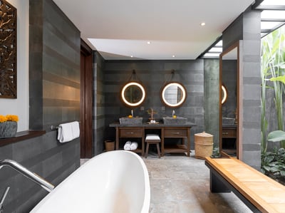 Luxury Villa Photo #19