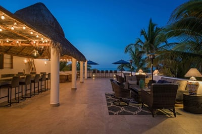 Luxury Villa Photo #15