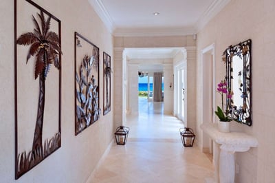 Luxury Villa Photo #9