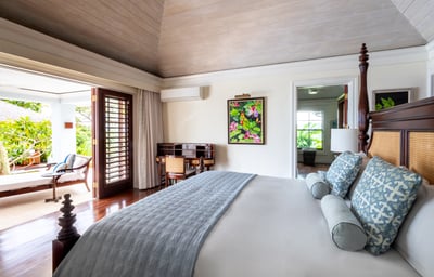 Luxury Villa Photo #12