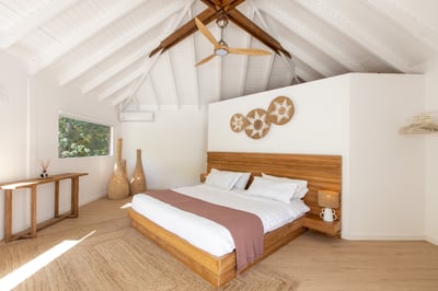 Luxury Villa Photo #28
