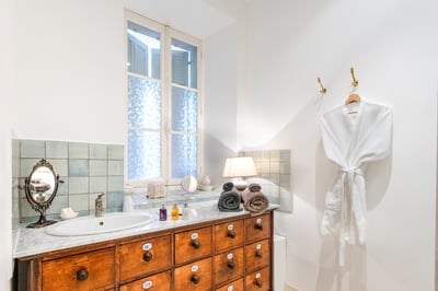 Luxury Villa Photo #35