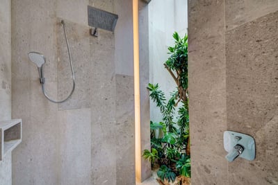 Luxury Villa Photo #25