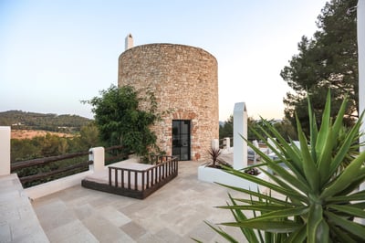 Luxury Villa Photo #39