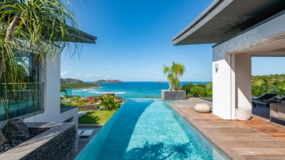 Luxury Villa Photo #12