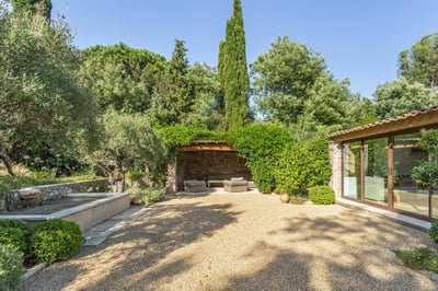 Luxury Villa Photo #7