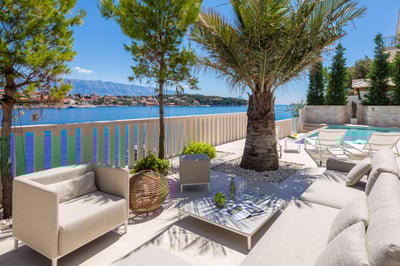Luxury Villa Photo #26