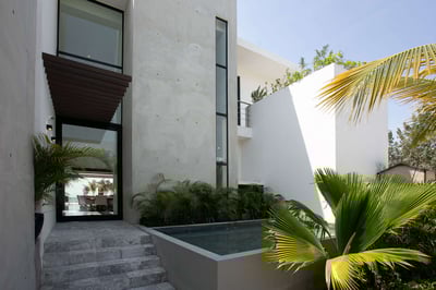 Luxury Villa Photo #37