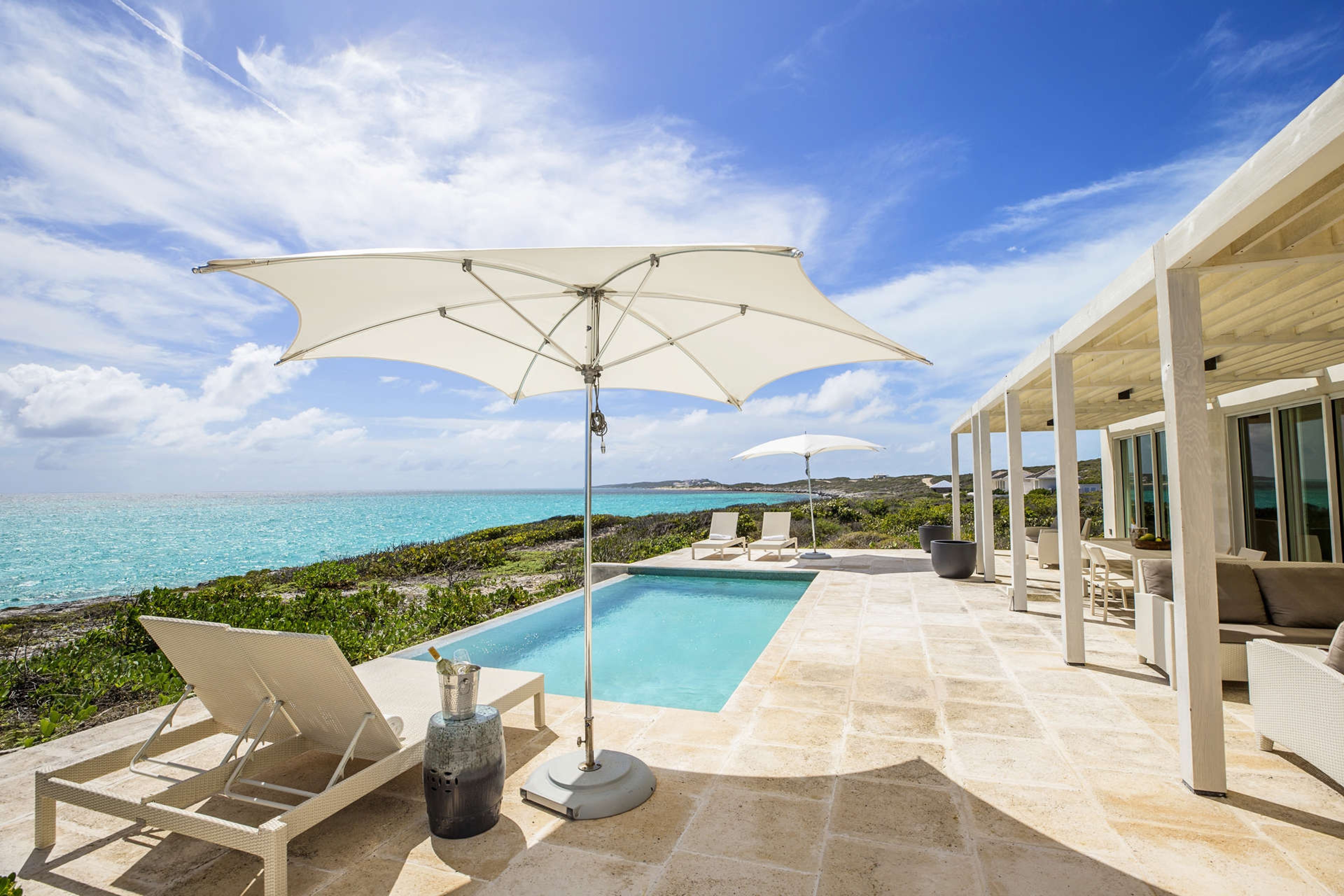 Three Bedroom Oceanfront Reef Villa - 14