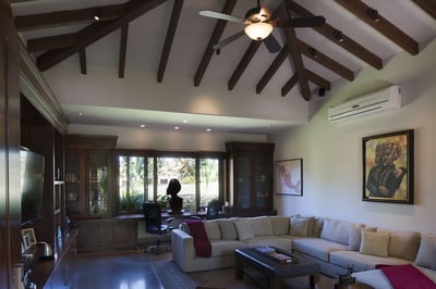 Luxury Villa Photo #13
