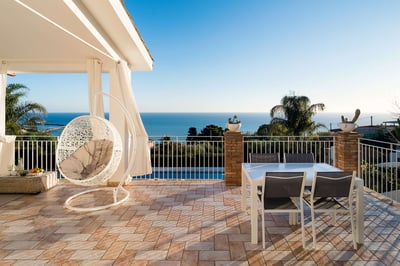 Luxury Villa Photo #13