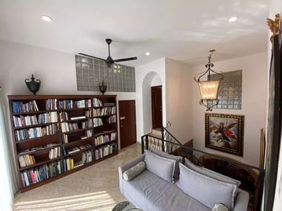 Luxury Villa Photo #27