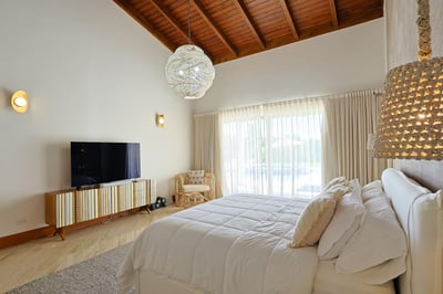 Luxury Villa Photo #19