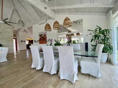 Luxury Villa Photo #17