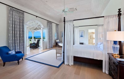 Luxury Villa Photo #6