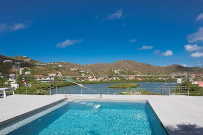Luxury Villa Photo #5
