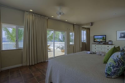 Luxury Villa Photo #17