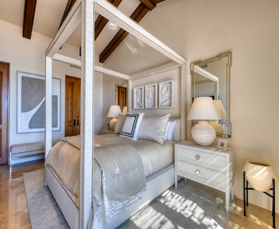 Luxury Villa Photo #45