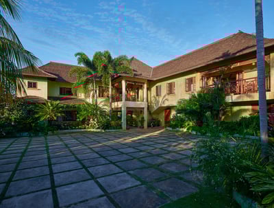 Luxury Villa Photo #15