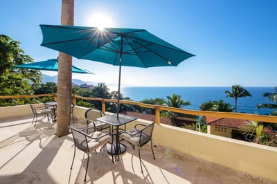 Luxury Villa Photo #11