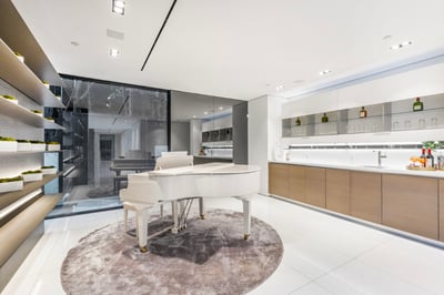 Luxury Villa Photo #22